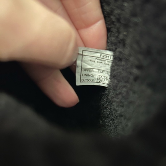 ASO Aria Montgomery Pretty Little Liars Ugg Australia Polka Dot Trimmed Boots 7 - Picture 7 of 9